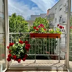Feel Deluxe Corvin # Free Parking # Ac # Elevator * Budapeszt