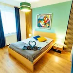 Lejlighed Feel Deluxe Corvin # Free Parking # Ac # Elevator Budapest