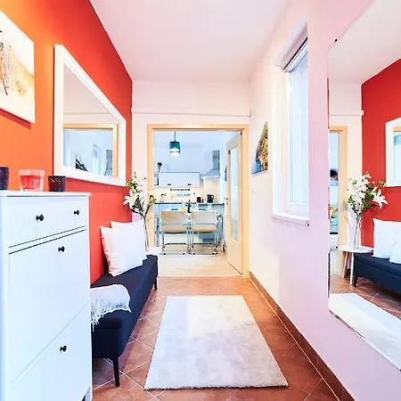 Feel Deluxe Corvin # Free Parking # Ac # Elevator Apartment Budapest