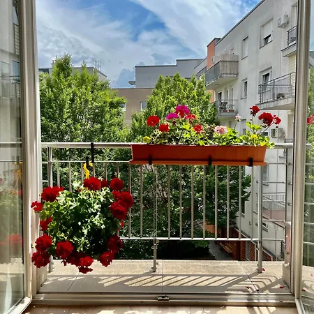 Feel Deluxe Corvin # Free Parking # Ac # Elevator * Budapešť