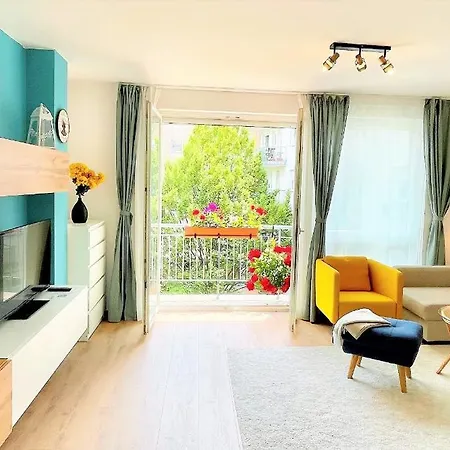 Feel Deluxe Corvin # Free Parking # Ac # Elevator Apartment Budapest