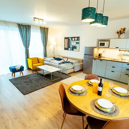 Feel Deluxe Corvin # Free Parking # Ac # Elevator Budapesta