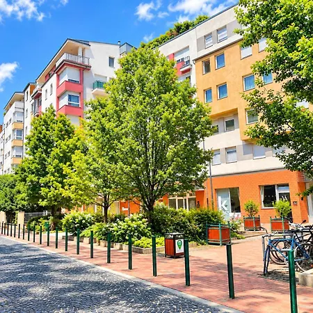 Apartmán Feel Deluxe Corvin # Free Parking # Ac # Elevator