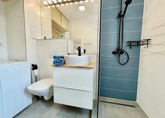 Feel Deluxe Corvin # Free Parking # Ac # Elevator Apartment *