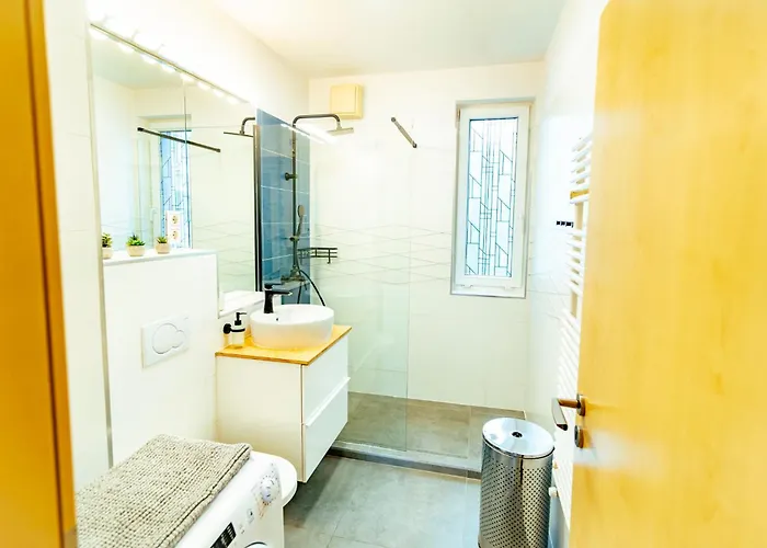 Lejlighed Feel Deluxe Corvin # Free Parking # Ac # Elevator Budapest